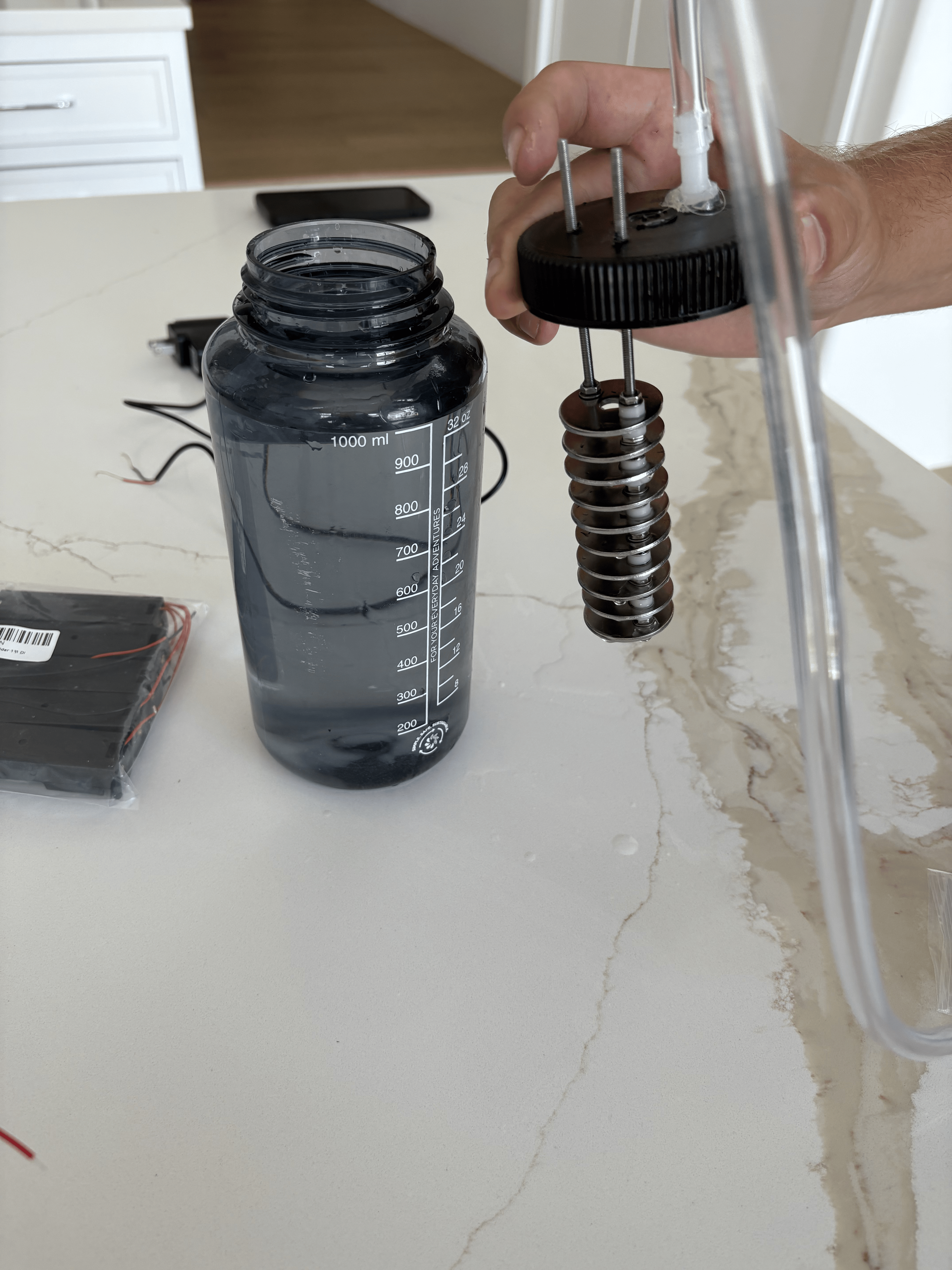 Electrolyzer setup closeup